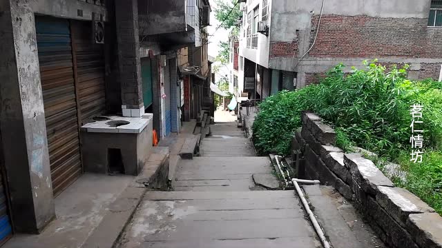 走进四川渠县临巴场镇,曾经辉煌的老街古镇,如今变得好心酸!