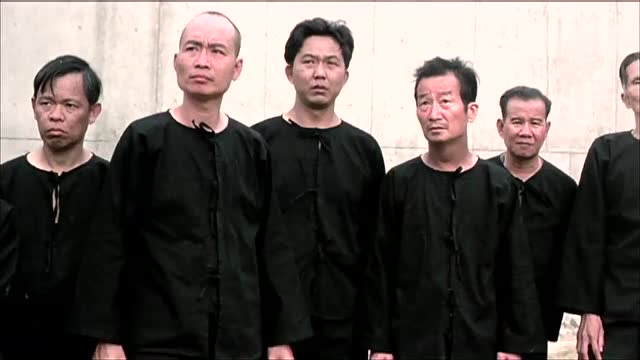 《监狱力王》力王被所长活埋