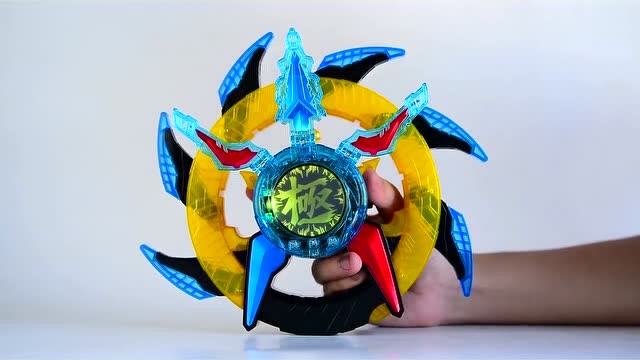 《罗布奥特曼》终极武器"罗布光轮"实物酷炫展示!