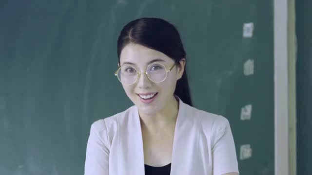 大河小虾爆笑短剧:熊孩子的观后感是你永远也理解不了的