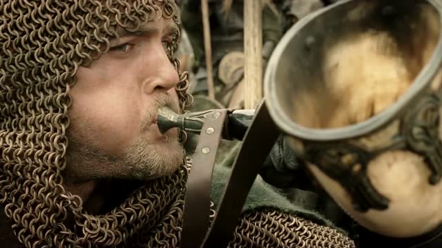 指环王3:随着号角响起,洛汗铁骑发起一往无前的冲锋,厉害了