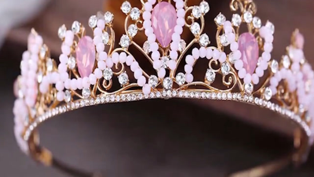 星座指南:天蝎座适合戴的皇冠,真是太气派了