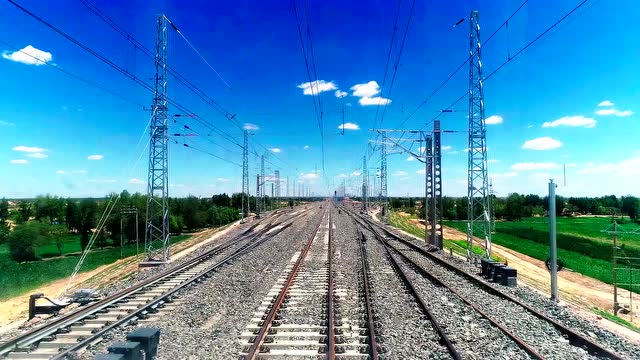 靖神铁路小纪汗至神木西内燃过度运营