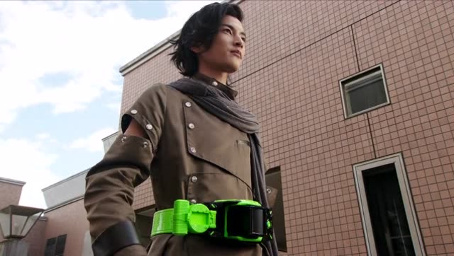 黑沃兹竟用白沃兹能力!艺津陷入苦斗,男主骑摩托也赶去找艺津