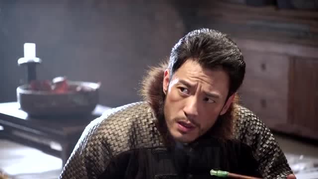 林海雪原:土匪二当家用美人计试探杨子荣,土匪就是狡诈!