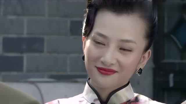 黑狐之风影旗袍美腿引诱鬼子少佐一来一个准啊女子太美了