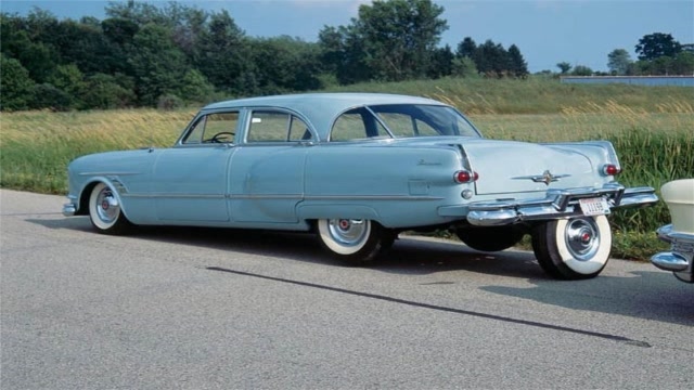 不再当备胎!老外把第五个轮子放在这个位置,一举解决停车难!