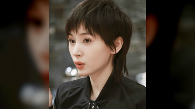 《欢乐颂》"曲妖精"王子文变身黑长直,淑女气息遮不住