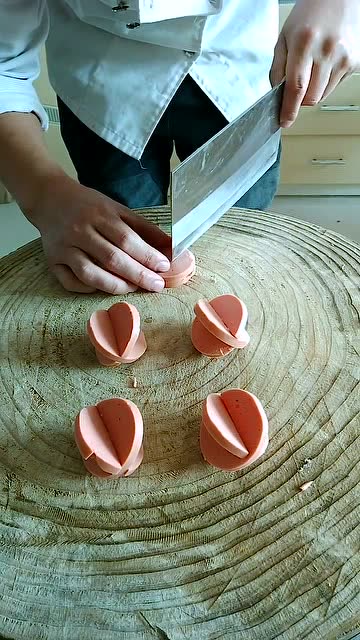 火腿肠新吃法,这么切更好吃