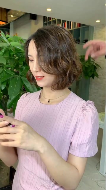 现在最流行的菠萝烫超级好看的一款发型