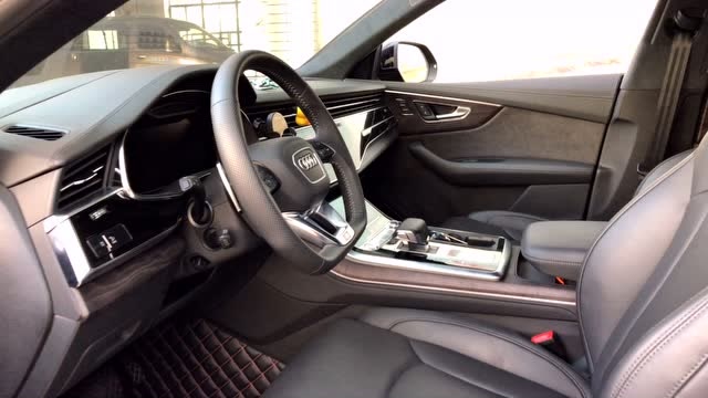 奥迪q8 内饰改装