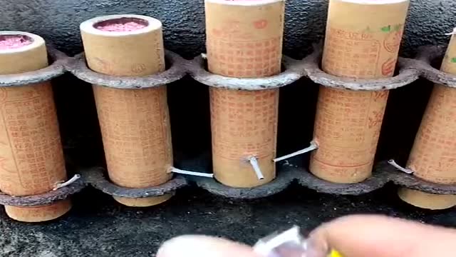 二踢脚玩出新高度,小伙稍加改进,就变成了连环炮!