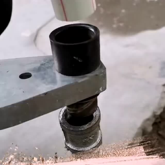 ppr水管连接铁管,无需连接器,也能连接牢固!