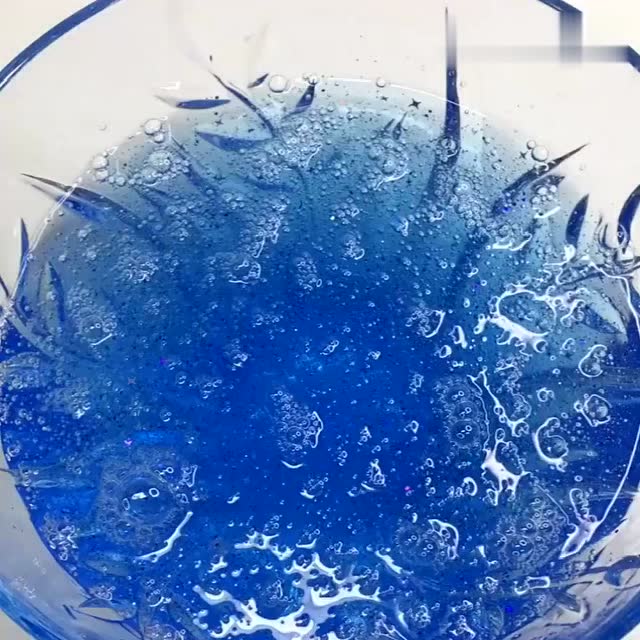 蓝色系星空假水,倒出来的时候像瀑布一样,真解压