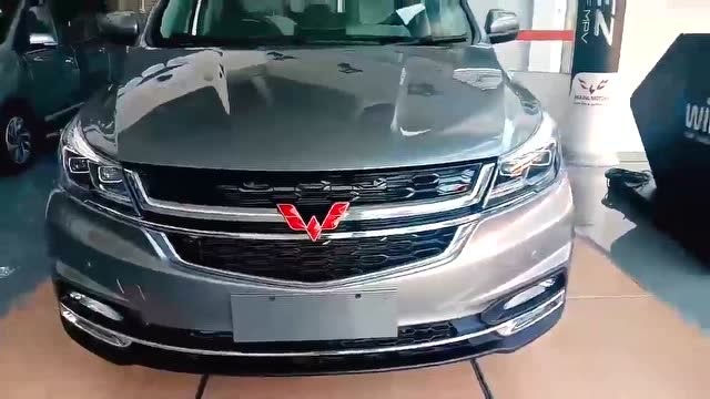 2020款五菱宏光cortez展示,打开车门看到内部空间,我瞬间心动了