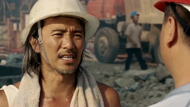 长江七号:周星驰罕见饰演农民工,他向包工头要钱,一句我顶得了火遍全