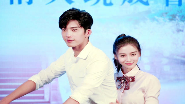 十年友情惹人羡!baby绿洲晒与井柏然合照笑开怀