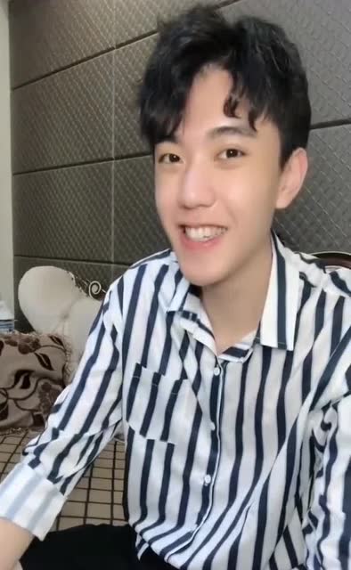 男神童子沩非常完美中的大暖男笑起来也太撩人了吧