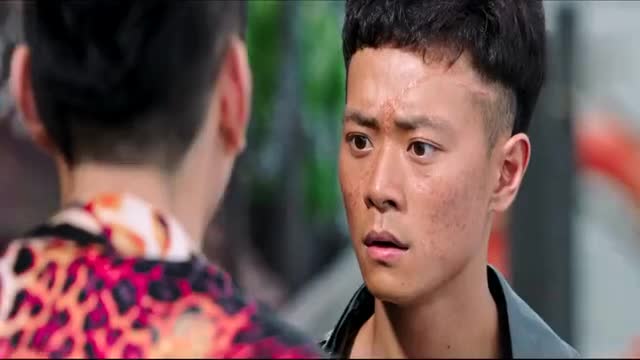 校园恶霸划船遇霹雳宝宝,亮出女友照片,霹雳宝宝怔住了!