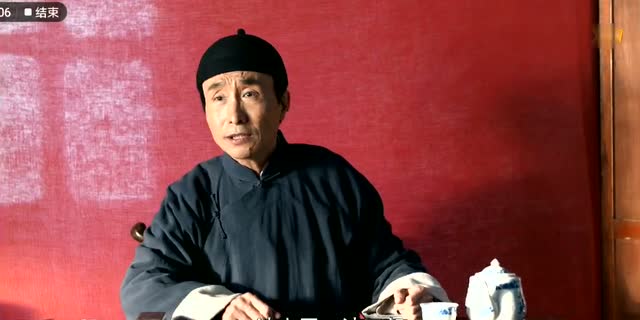 《老酒馆》中的说书先生让他给演活了