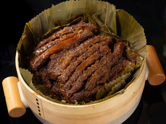 湖州创新特色菜——竹叶粉蒸肉