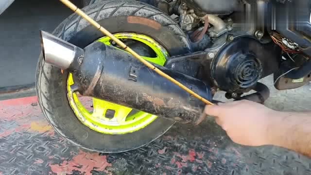 摩托车排气管最简单的制作方法,只需5分钟就可成型!