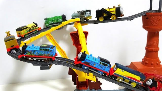 托马斯360度旋转轨道玩具