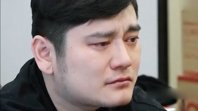 钱枫大早上坐沙发上哭,知道原因后,让演播厅的宁静也泪流不止