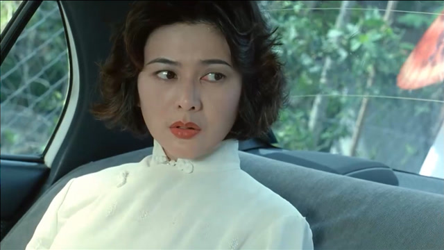 大冒险家:关之琳不愧是美女,出场真是太美了,让人眼前一亮