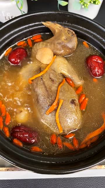 滋补鸽子汤做法,营养美味,简单易学!