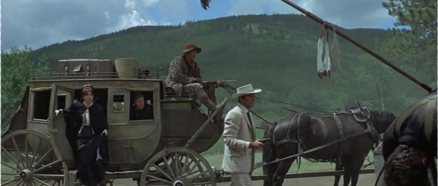 关山飞渡国语版美国1966年西部电影04