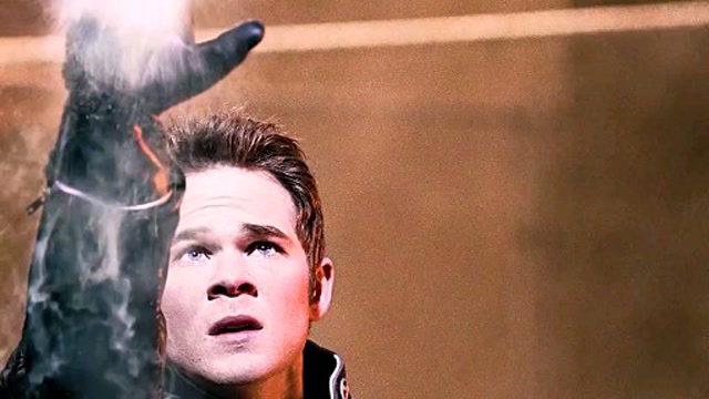 x战警冰人漫画里是五级变种人吧区区一个火人不把冰人放在眼里