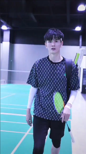 羽毛球 鲍春来被王小羽套路了 管饭不?