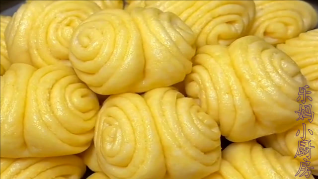 教你玉米面小花卷,蓬松暄软粗粮细作,营养健康又好吃