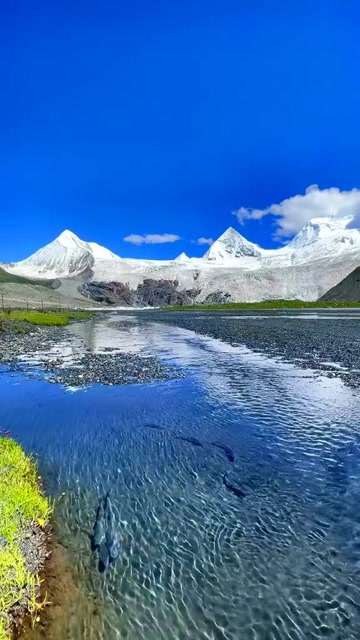 美丽的地方,这里是中国西藏那曲市比如县羊秀乡萨普神山!