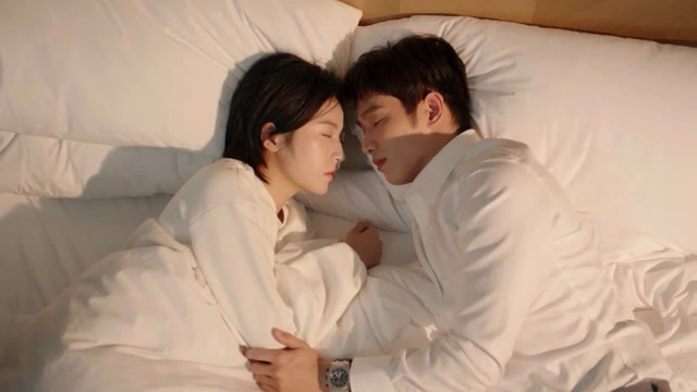 双向奔赴的爱情初期是不是有会有这样的尴尬