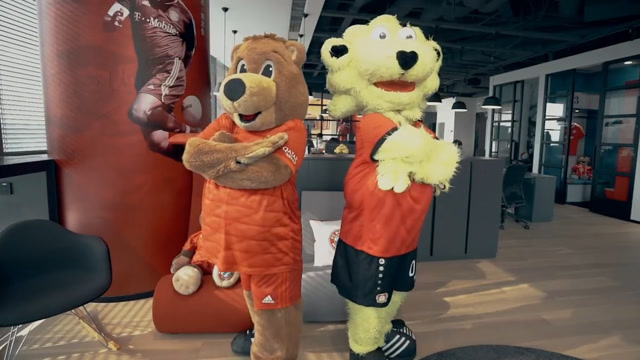 赌上熊的尊严拉开大战序幕 拜仁勒沃库森吉祥物比拼运动技能