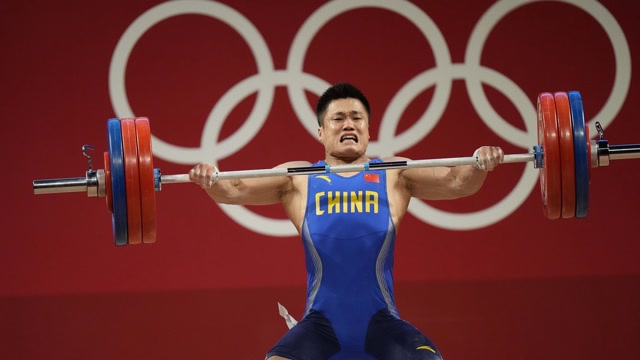 【集锦】第21金!男子举重81公斤级吕小军总成绩374公斤夺冠