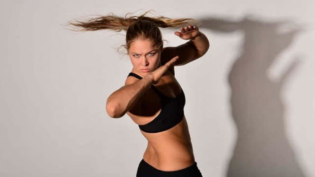 她敢与迪亚兹实战切磋 ufc十字固女王柔术绝技惊呆男拳手