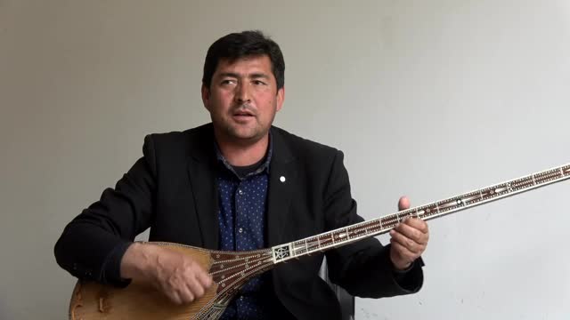 纳瓦木卡姆-亚森江