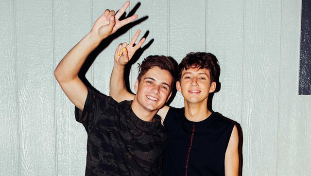 戳爷,小马丁合作最新电音单曲 歌词版mv混剪,舔屏吧