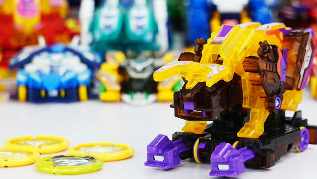 爆裂飞车2之撼地神牛 爆发系列 机甲兽神 拆箱 玩具口袋