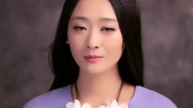 严艺丹这首《等你的季节》好听哭了,满满的感动