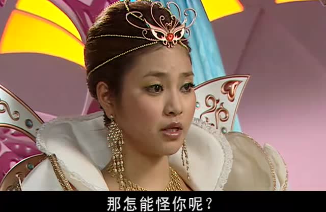 巴啦啦小魔仙 女王给美琪美雪的法宝魔仙箭升级用来对抗黑暗之神