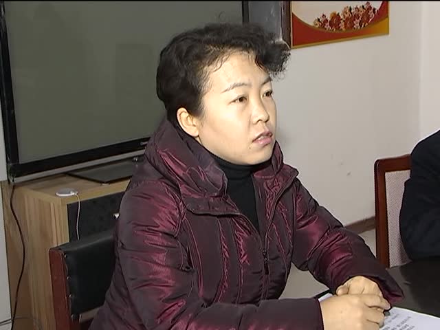 刘红荣调研教育局