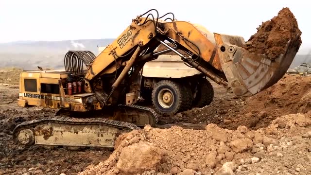 利勃海尔984正铲挖掘机