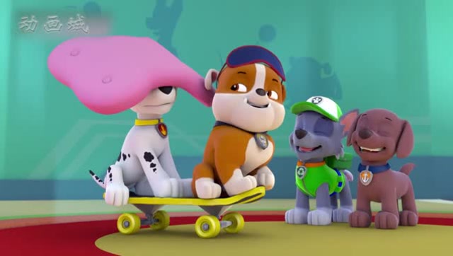 汪汪队:汪汪小分队的狗狗们接到了特派的任务,皇家闹鬼了