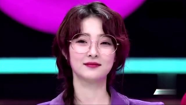 创造101:于美红鬼马唱歌带动全场,张杰评论亮了