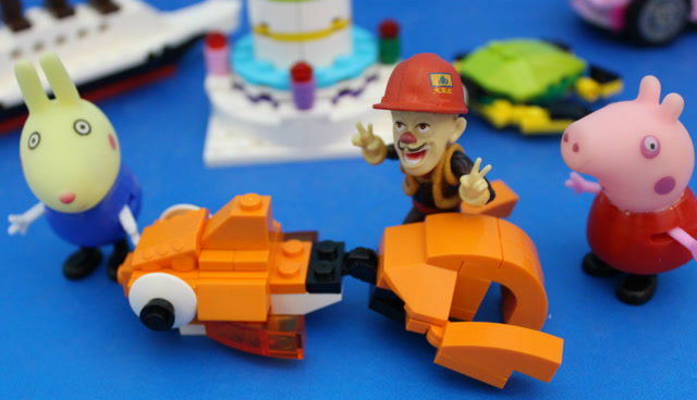 乐高玩具世界小猪佩奇光头强diy乐高小金鱼儿童玩具