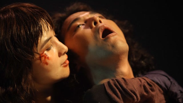 几分钟看完香港惊悚片《维多利亚一号》,打工女为了买房杀了11人